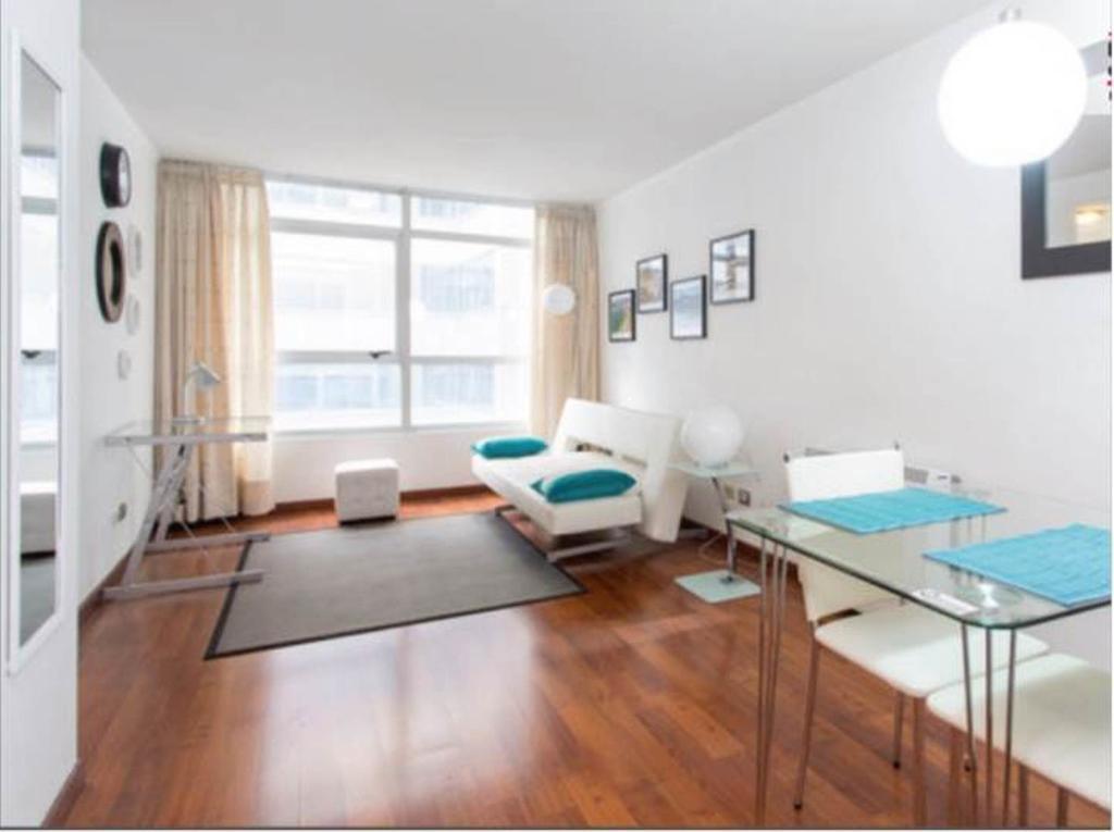 Sys Suites Nueva San Martin Santiago Phòng bức ảnh
