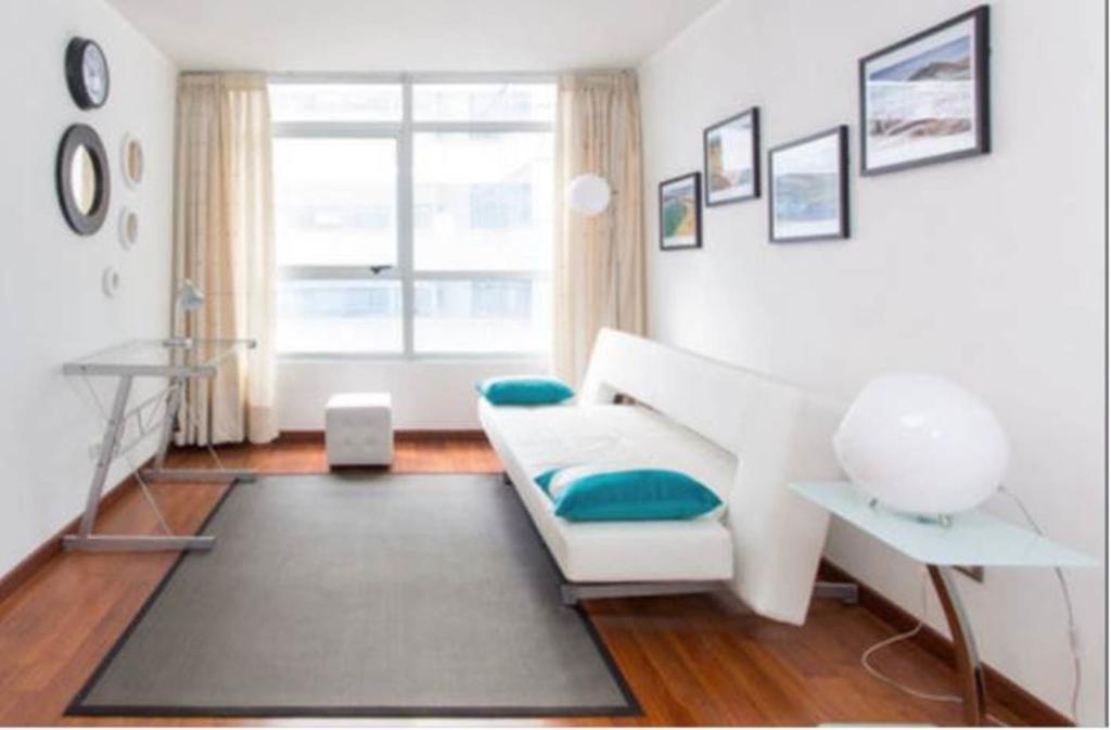 Sys Suites Nueva San Martin Santiago Phòng bức ảnh